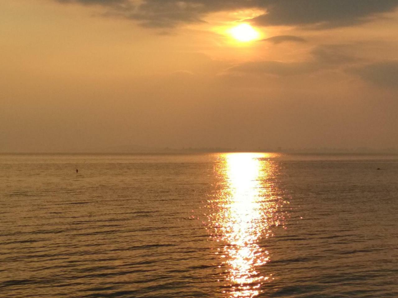 Victoria Lägenhet Pomorie Exteriör bild